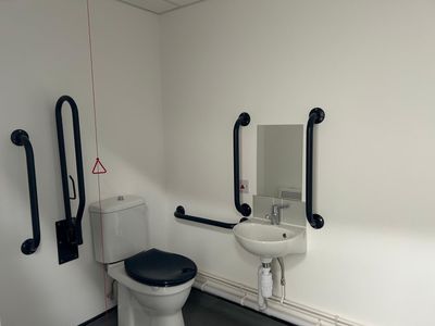 Property Image for Unit 2 Trade City Reading, Basingstoke Road, Reading, Berkshire, RG2 0BF