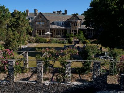 Property Image for Pickwell Manor, Down Lane, Georgeham, Braunton, Devon, EX33 1LA
