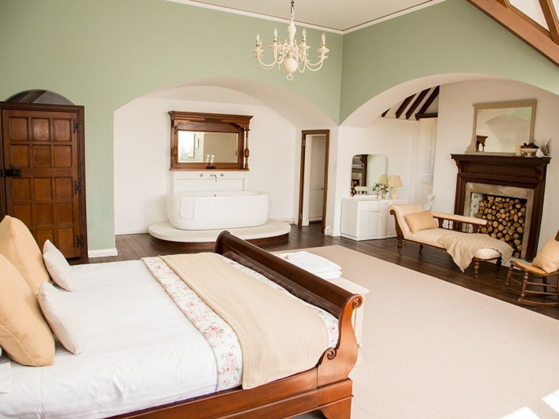 Pickwell Manor, Down Lane, Georgeham, Braunton, Devon, EX33 1LA