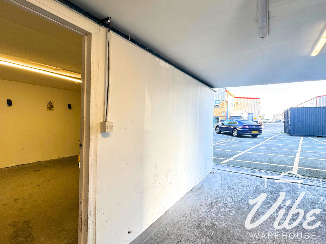 26 Grosvenor Way, London E5 9UQ