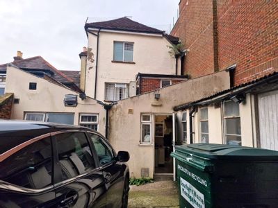 Property Image for 13 Church Street, Basingstoke, RG21 7QG