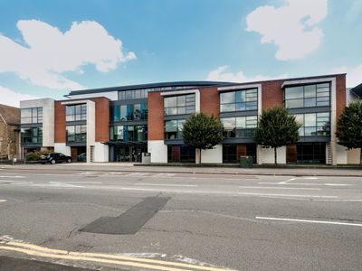 Property Image for 65 Woodbridge Road, Guildford, South East, GU1 4RD