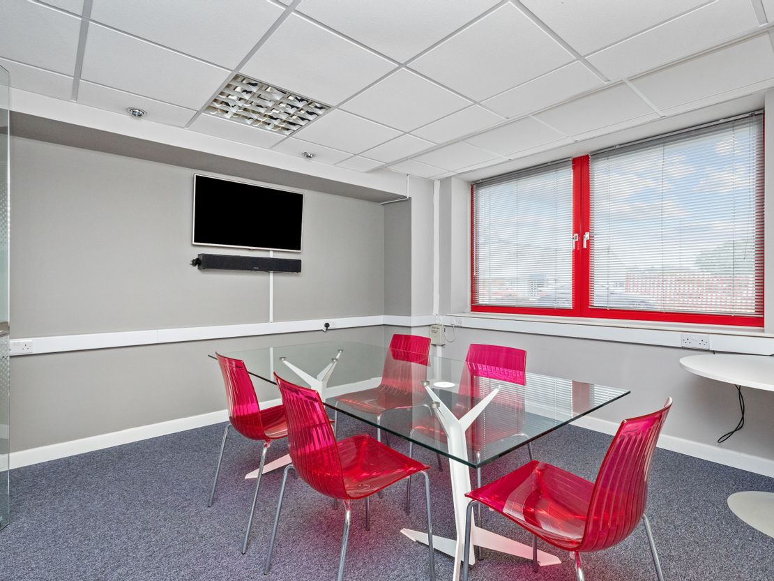 63 Victoria Road, Burgess Hill, West Sussex, RH15 9LN