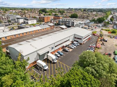 Property Image for 63 Victoria Road, Burgess Hill, West Sussex, RH15 9LN