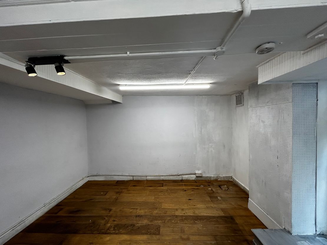 1B Middle Row, Ashford, Kent, TN24 8SQ
