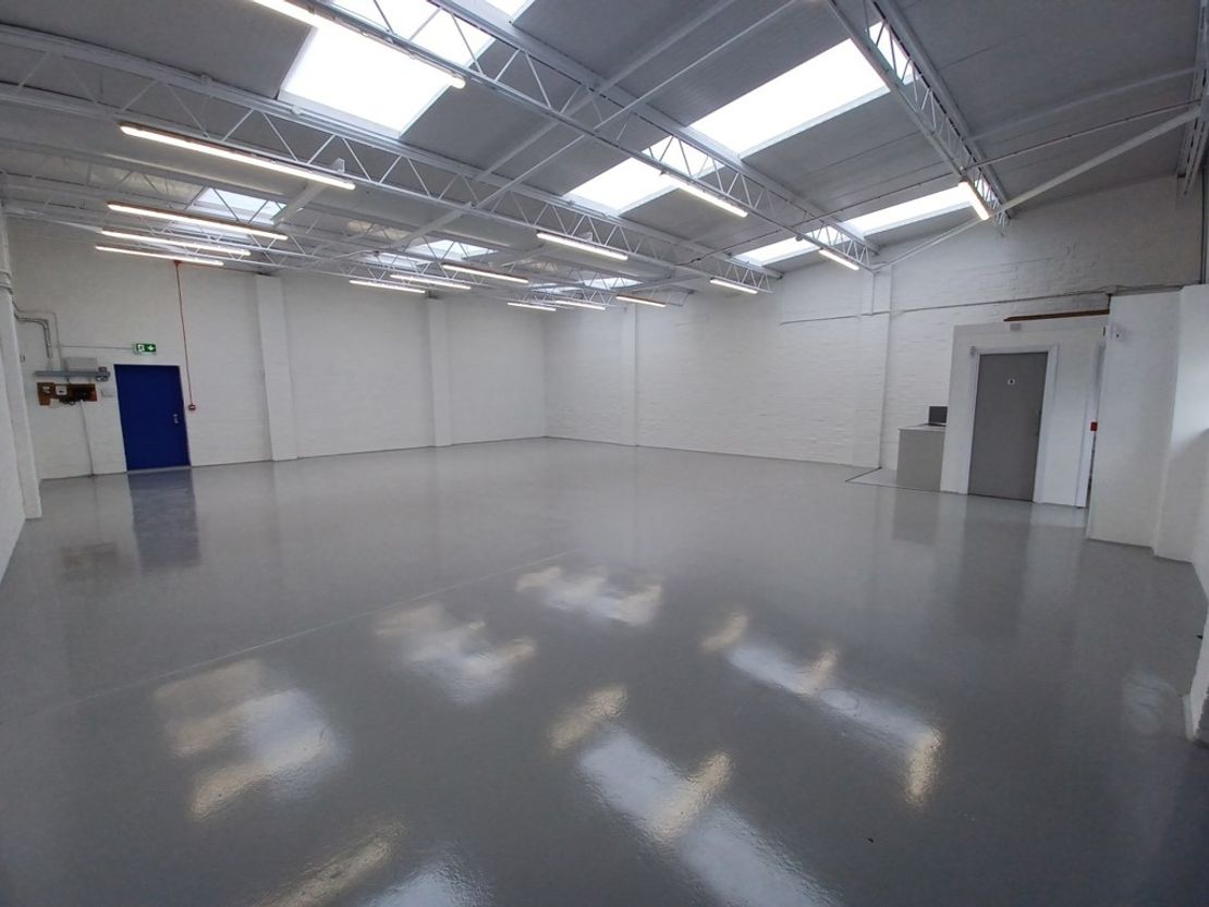 Unit 25 Silverwing Industrial Estate, Horatius Way, Croydon, CR0 4RU