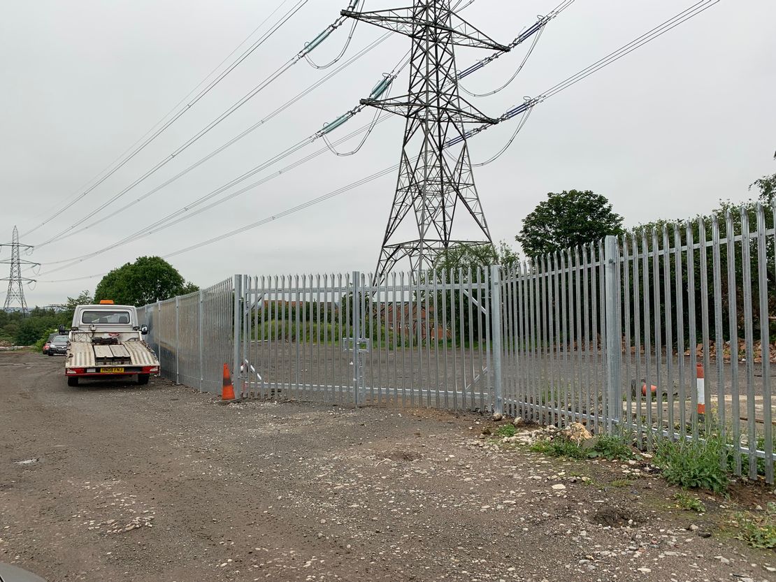 Yard, Off Leeds Road, Lofthouse, Wakefield, West Yorkshire, WF3 3LR