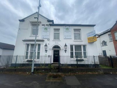 Property Image for Duchess House, 96 Wilderspool Causeway, Warrington, WA4 6PU