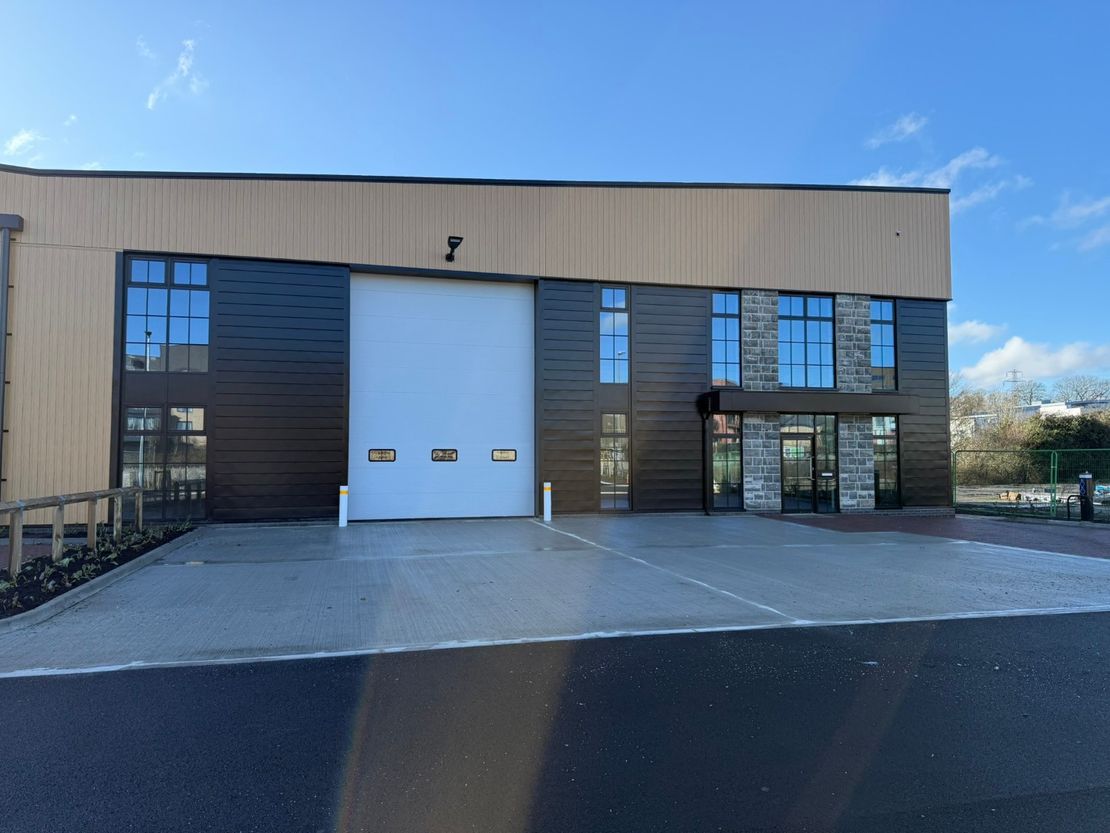 Units 7d, Eclipse Park, Sittingbourne Road, Maidstone, Kent, ME14 3EN