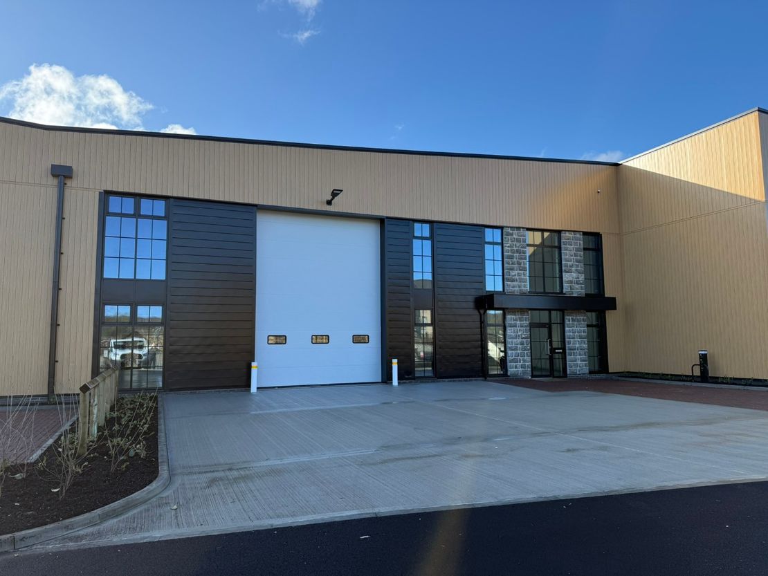 Unit 7b, Eclipse Park, Sittingbourne Road, Maidstone, Kent, ME14 3EN