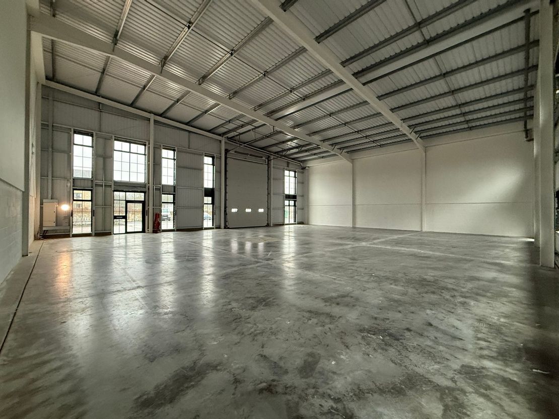 Unit 7b, Eclipse Park, Sittingbourne Road, Maidstone, Kent, ME14 3EN