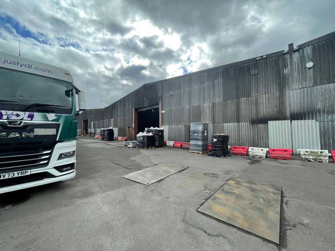 Unit 32-34, Moor Lane Trading Estate, Sherburn in Elmet, Leeds, LS25 6NZ