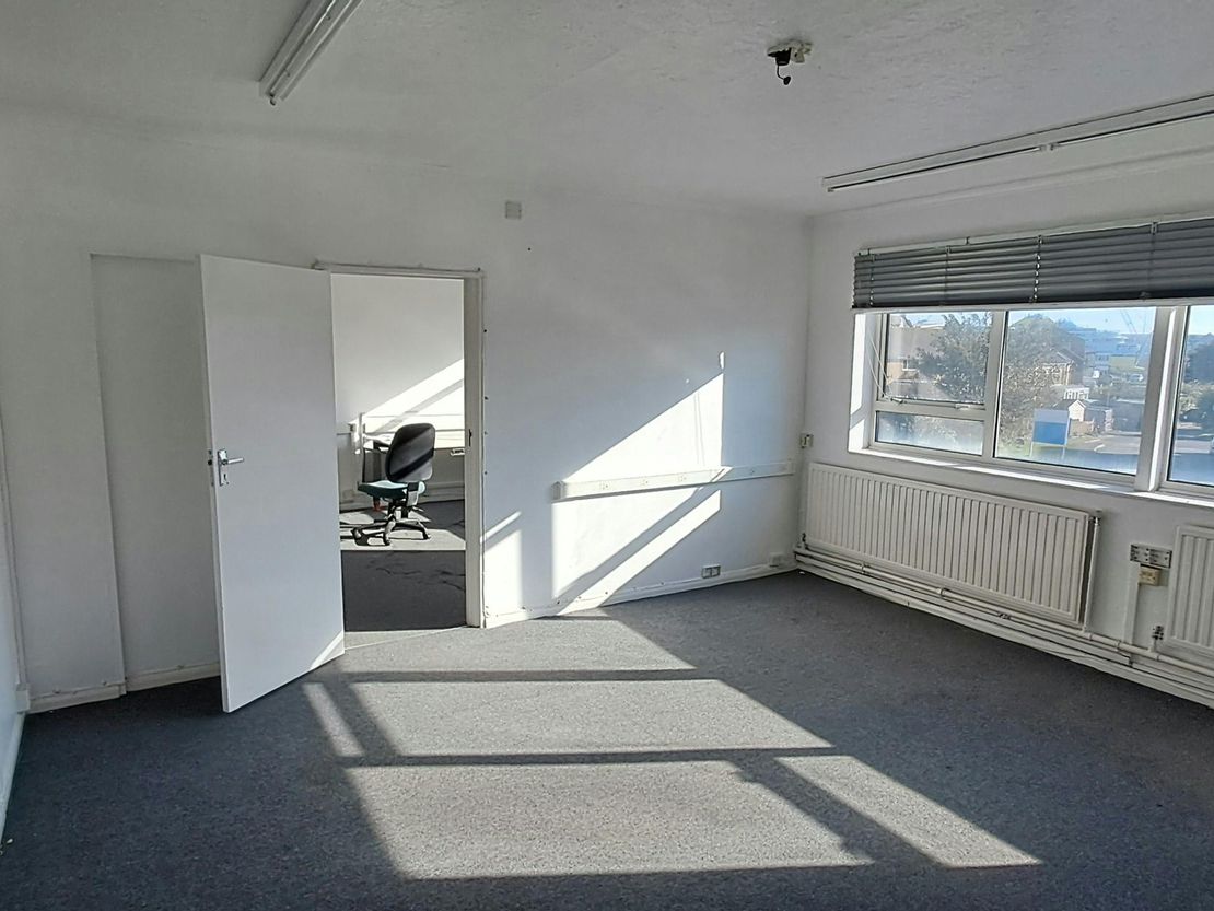 Offices, Trafalgar House, Quarry Road Industrial Estate, Newhaven, BN9 9DD