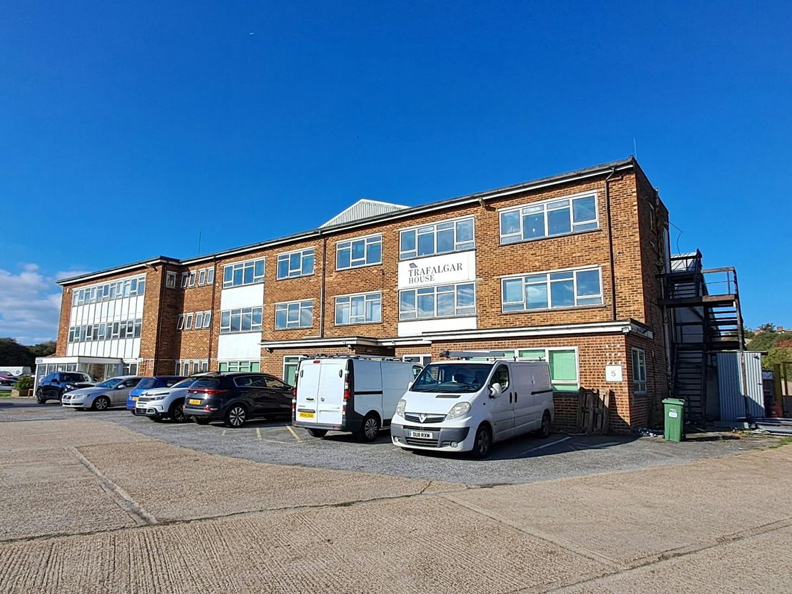 Offices, Trafalgar House, Quarry Road Industrial Estate, Newhaven, BN9 9DD