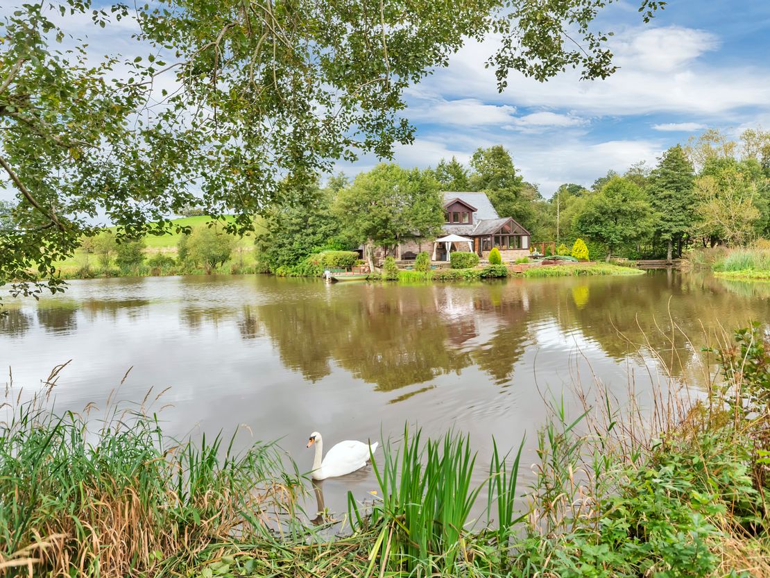 Gold Y Gors & Pencerrig Lake, Builth Wells, Powys, LD2 3TF