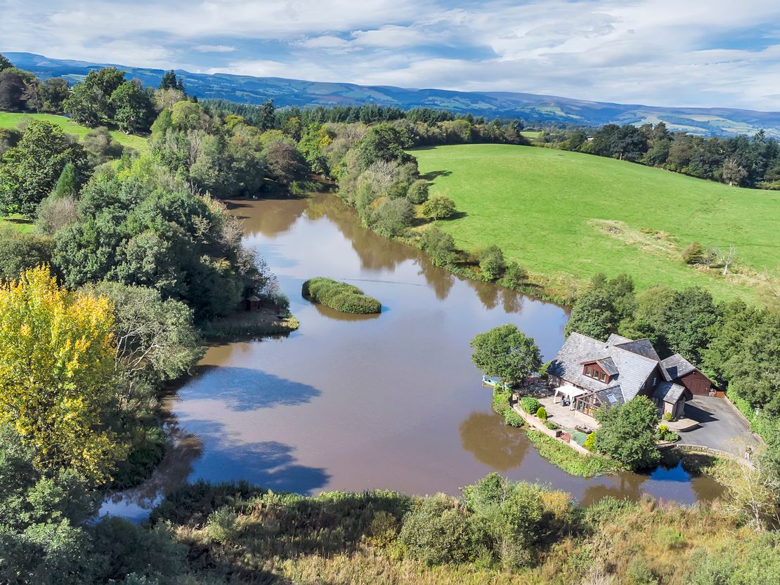 Gold Y Gors & Pencerrig Lake, Builth Wells, Powys, LD2 3TF