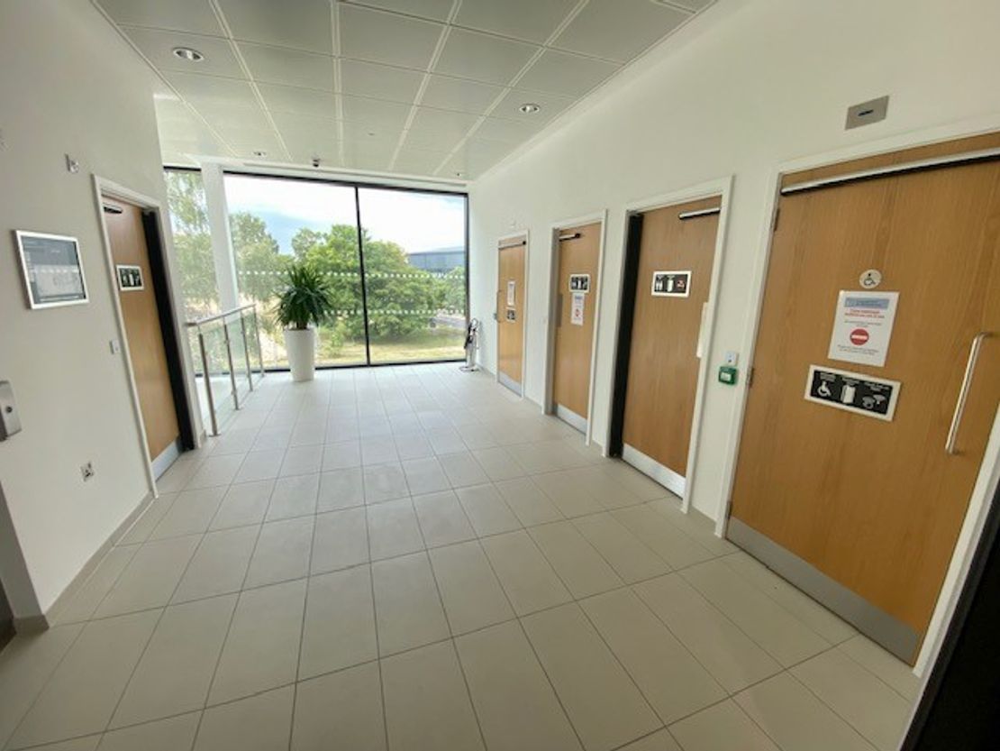 Second Floor Sovereign House, Greenham Business Park, Lindenmuth Way, Greenham, Thatcham, Berkshire, RG19 6AD