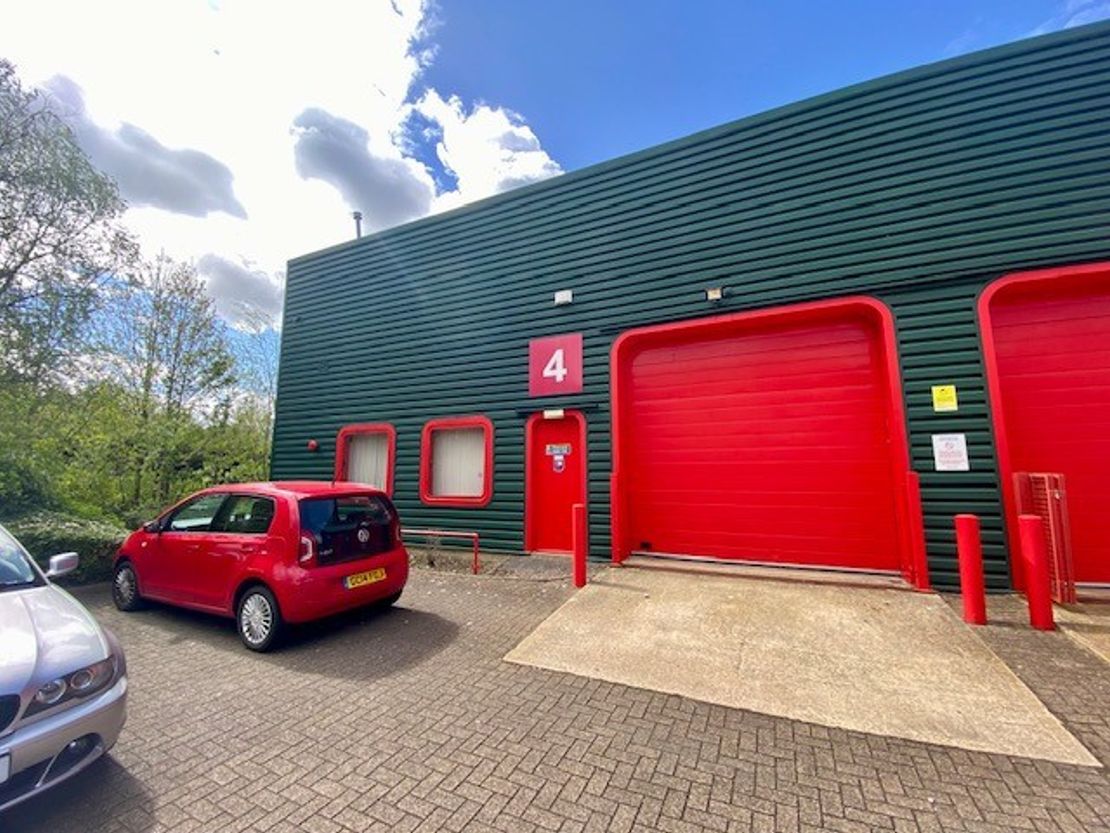 Unit 4, Riverpark Industrial Estate, Ampere Road, Newbury, Berkshire, RG14 2DQ