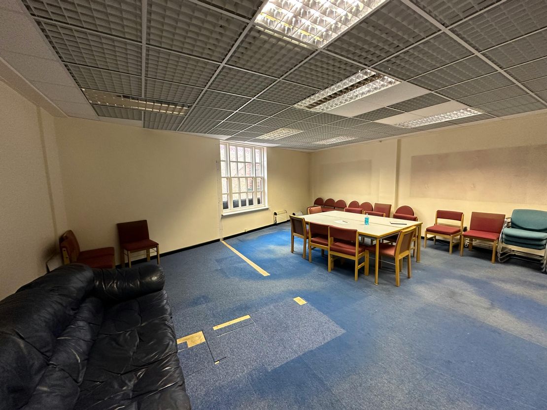 18A Market Place, 1st Floor, Burgess Hill, RH15 9NP
