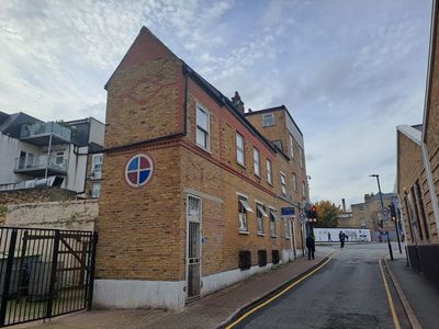 Property Image for 59 Woolwich New Road, London, Greater London, SE18 6ED