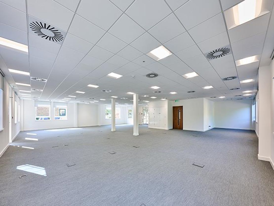 6260 Bishops Court, Solihull Parkway, Birmingham, West Midlands, B37 7YB