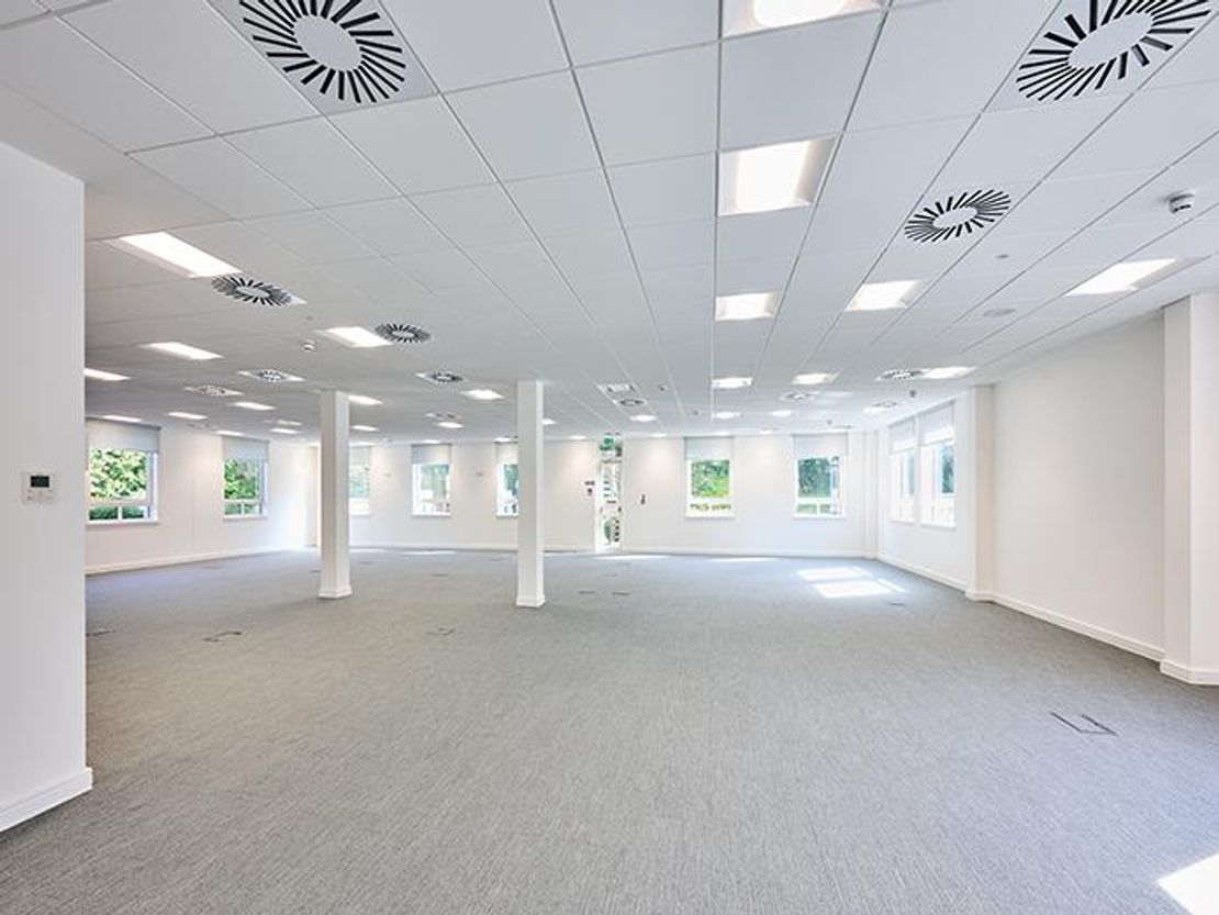 6260 Bishops Court, Solihull Parkway, Birmingham, West Midlands, B37 7YB