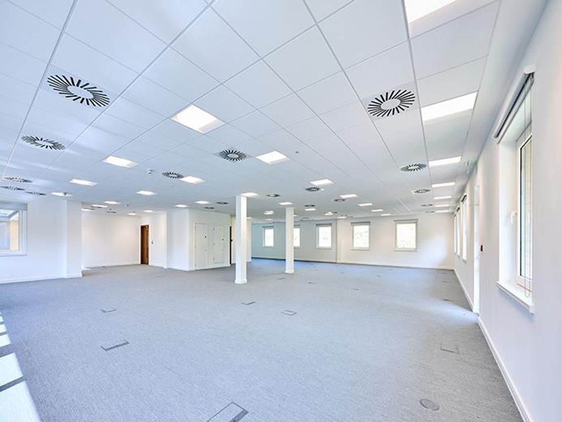 6260 Bishops Court, Solihull Parkway, Birmingham, West Midlands, B37 7YB