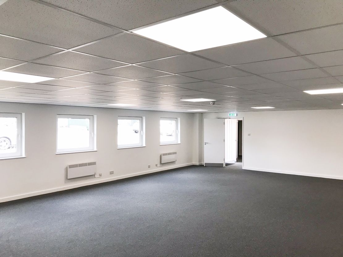 Unit S2, Cherrycourt Way, Leighton Buzzard, LU7 4UH