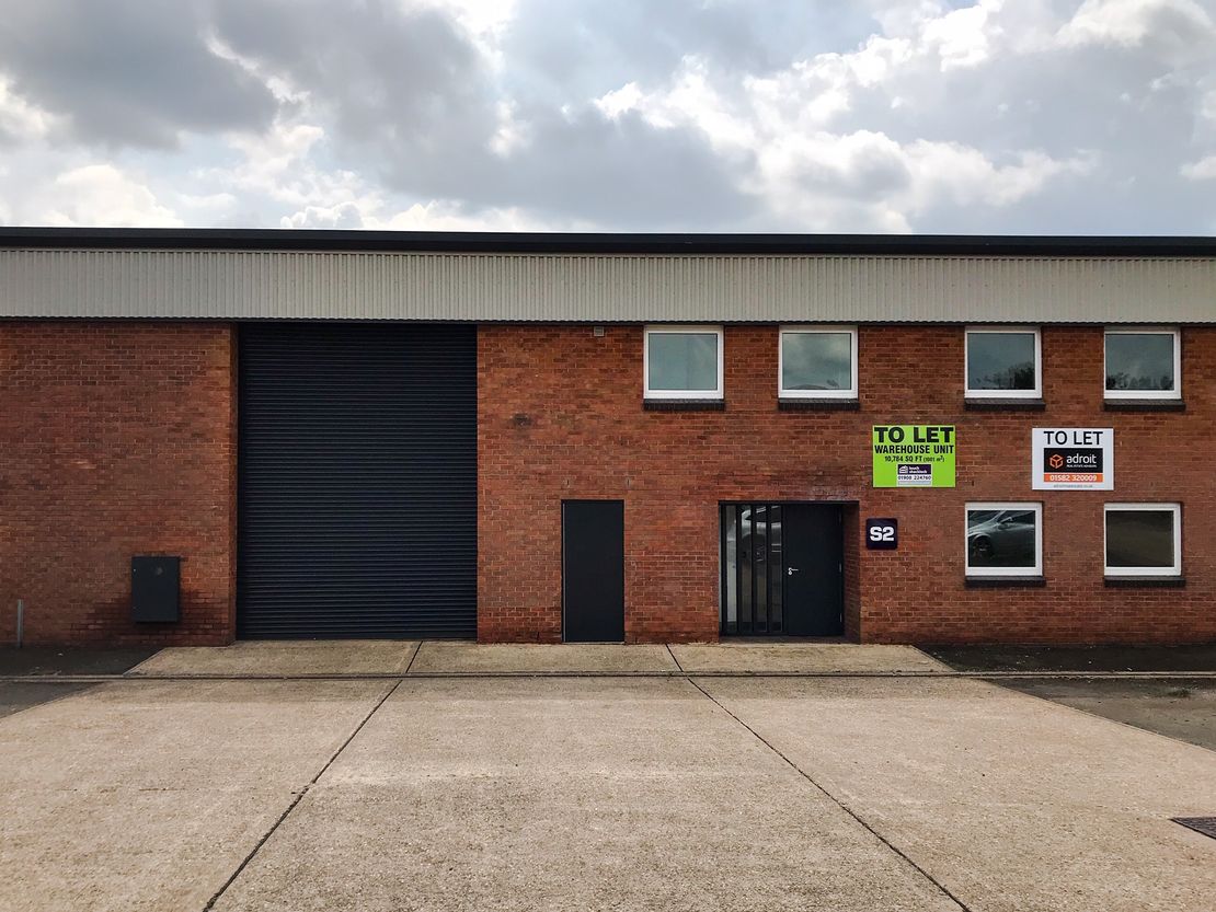 Unit S2, Cherrycourt Way, Leighton Buzzard, LU7 4UH