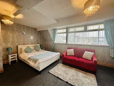 Property Image for The Golden Sands Hotel, St. Chads Road, Blackpool, FY1