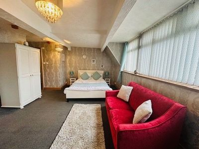 Property Image for The Golden Sands Hotel, St. Chads Road, Blackpool, FY1