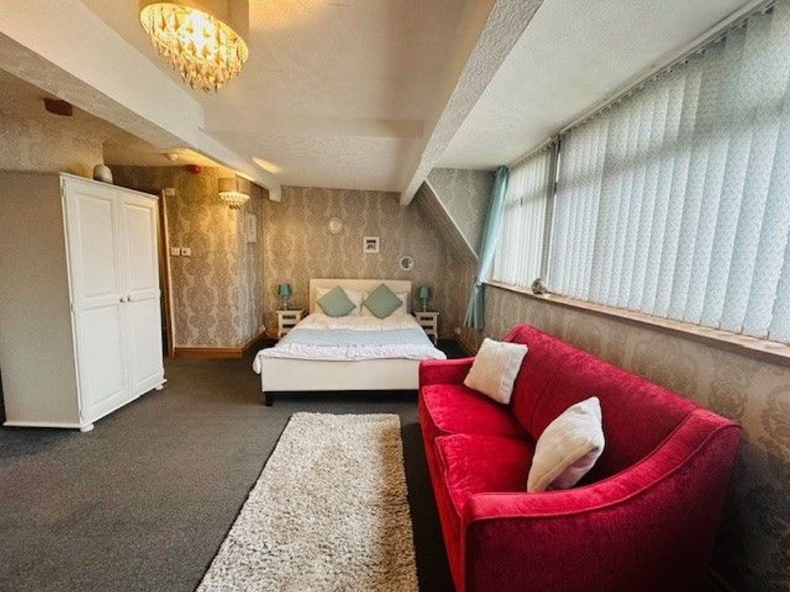 The Golden Sands Hotel, St. Chads Road, Blackpool, FY1