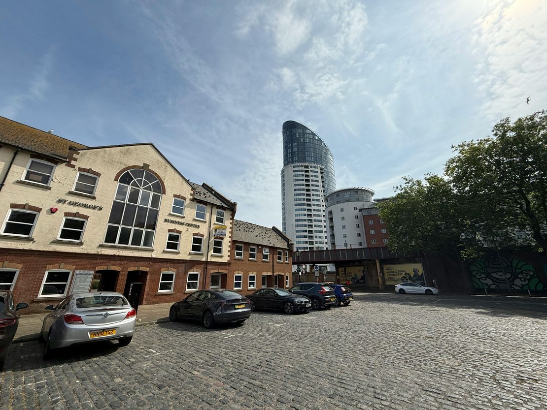 Unit 4 St. Georges Business Centre, St. Georges Square, Portsmouth, PO1 3EY