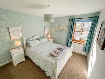 Property Image for The Square, Eyam, Hope Valley S32 5RB