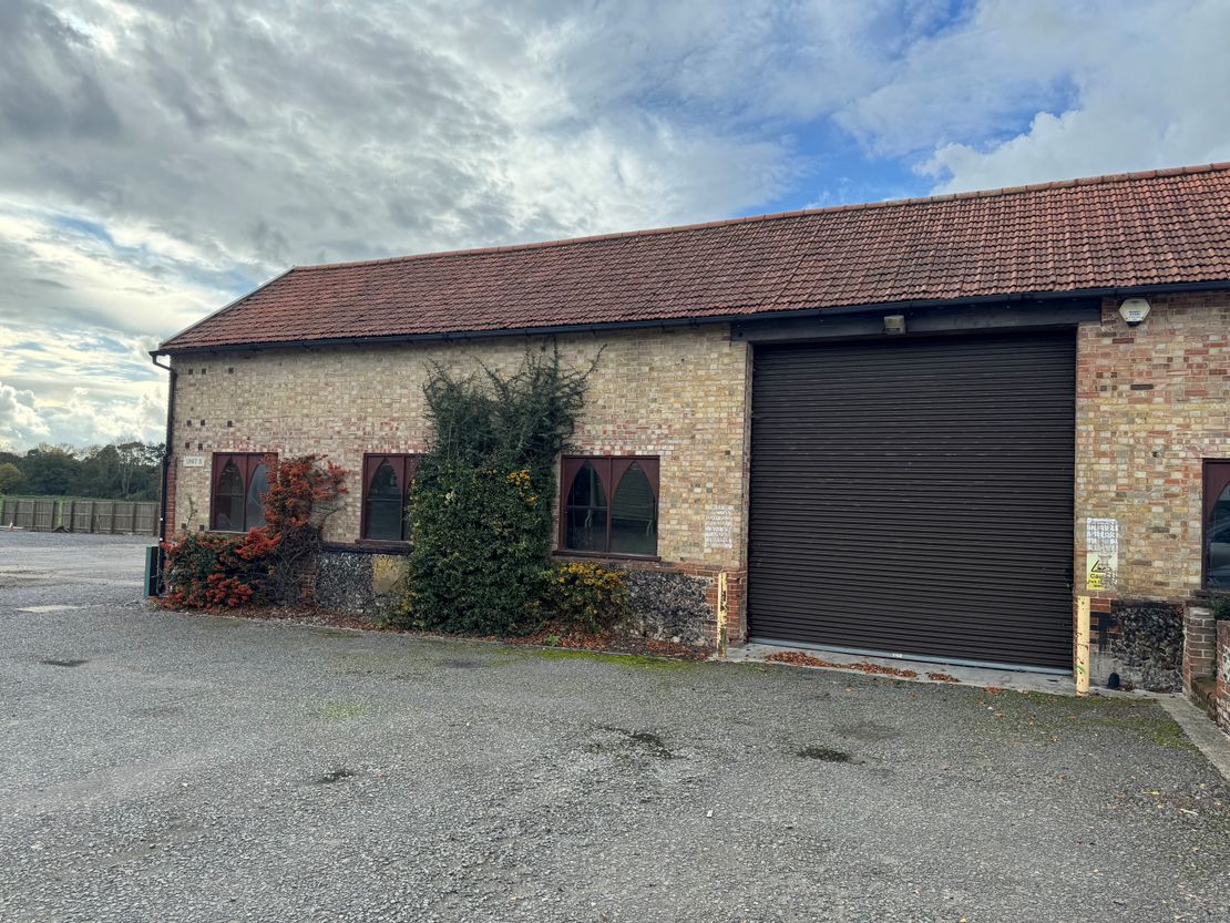 Unit 1 - 4 Manor Farm, Bridgham, Norwich, Norfolk, NR16 2RX
