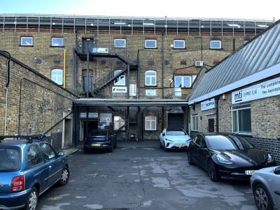 Property Image for Unit 14, Paramount Industrial Estate, Watford, WD24 7XA