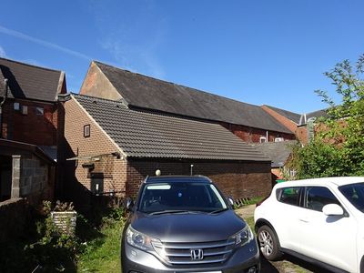 Property Image for 40 Low Moor Rd, Kirkby in Ashfield, Nottingham NG17 7JE