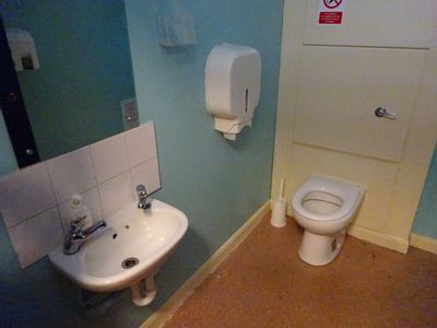 Property Image for 40 Low Moor Rd, Kirkby in Ashfield, Nottingham NG17 7JE