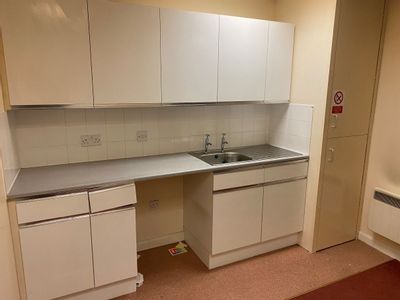 Property Image for 38-40 Low Moor Rd, Kirkby in Ashfield, Nottingham NG17 7BP