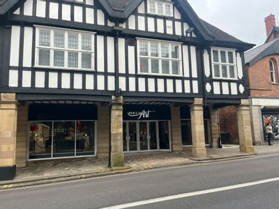 Property Image for 3 Knifesmithgate, Chesterfield, S40 1RF