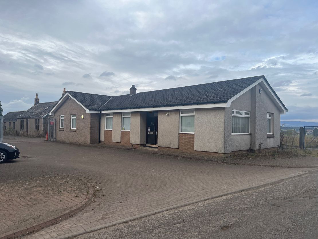 Office, South Kingston, Kingsmuir, Forfar, DD8 2NS