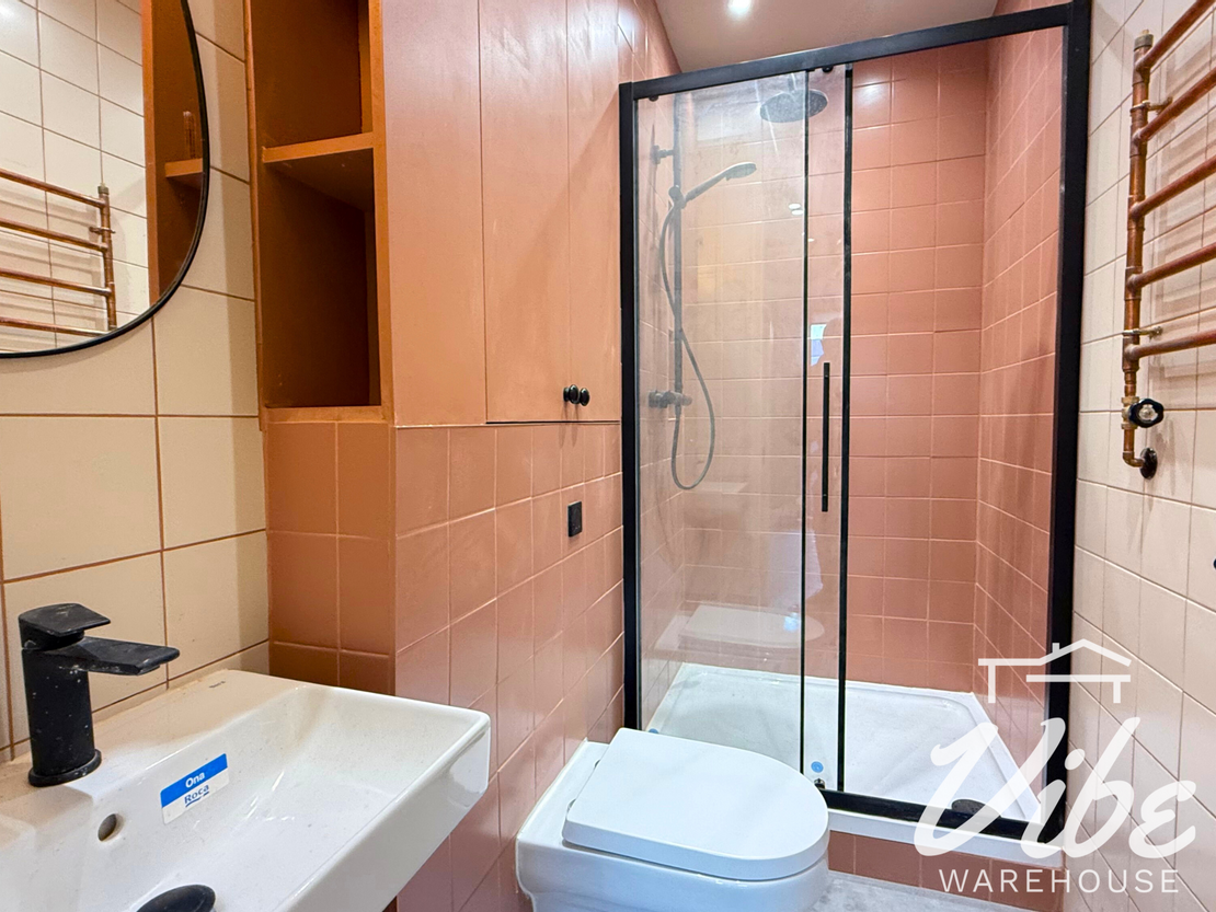 unit 6 flat 5, 2 Overbury Rd, Harringay Warehouse District, London N15 6RH