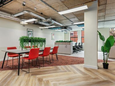 Property Image for 6 East Parade, Leeds, LS1 2AD