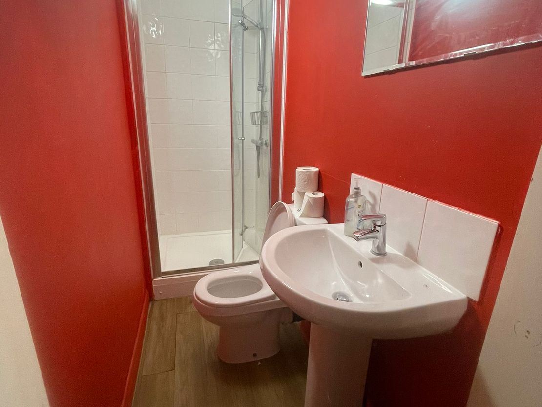Stable Units Slades Farm, Thorncombe Street, Bramley, GU5 0LT