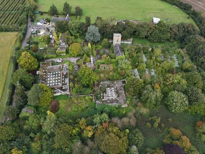 Property Image for Boughton Mount, Boughton Lane, Boughton Monchelsea, Maidstone, Kent, ME17 4NA