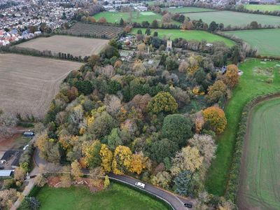 Property Image for Boughton Mount, Boughton Lane, Boughton Monchelsea, Maidstone, Kent, ME17 4NA
