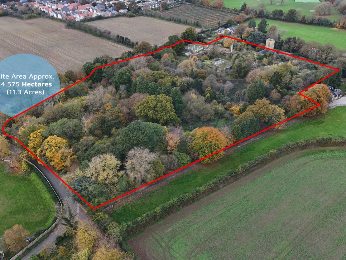Boughton Mount, Boughton Lane, Boughton Monchelsea, Maidstone, Kent, ME17 4NA