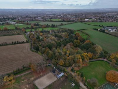 Property Image for Boughton Mount, Boughton Lane, Boughton Monchelsea, Maidstone, Kent, ME17 4NA