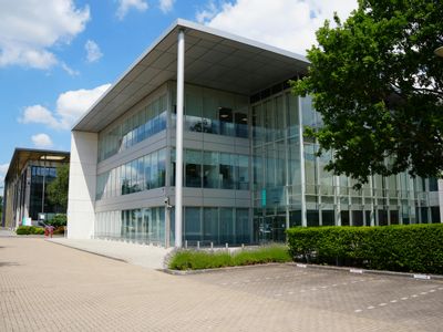 Property Image for 252 Bath Road, Slough, SL1 4DX