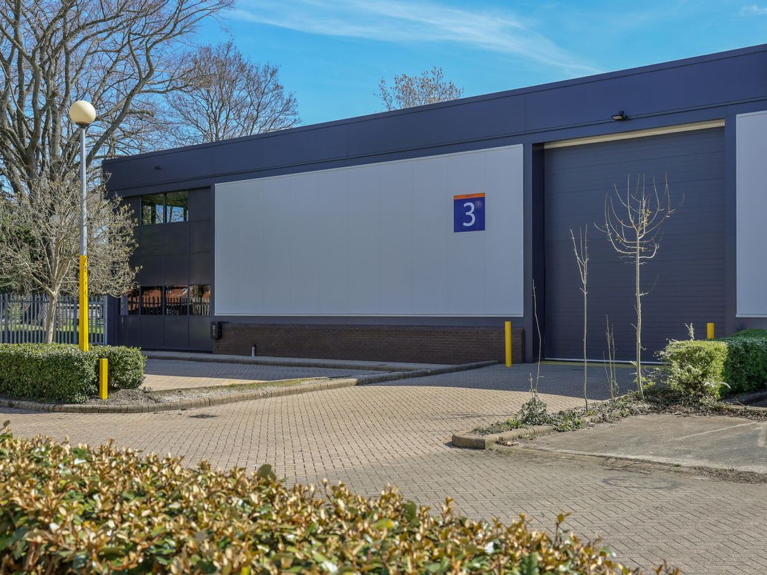 Monkton Park Industrial Estate, Farnham Trading Estate, Farnham, GU9 9PA